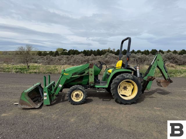 Image of John Deere 4200 equipment image 1