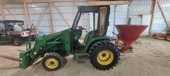2000 John Deere 4300 Equipment Image0