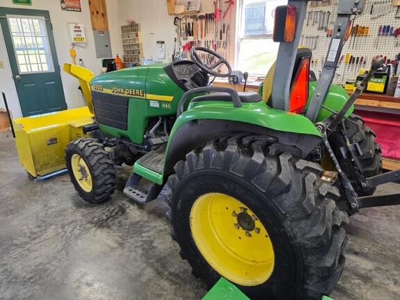 Image of John Deere 4300 equipment image 4
