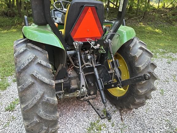 Image of John Deere 4400 equipment image 4
