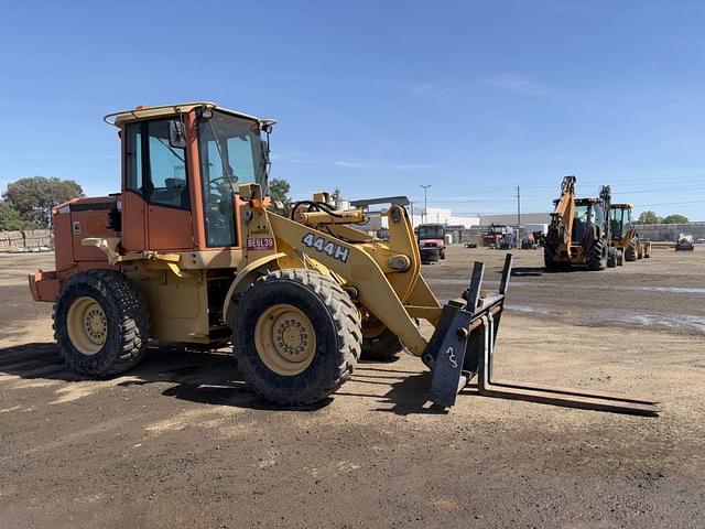 Image of John Deere 444H equipment image 1