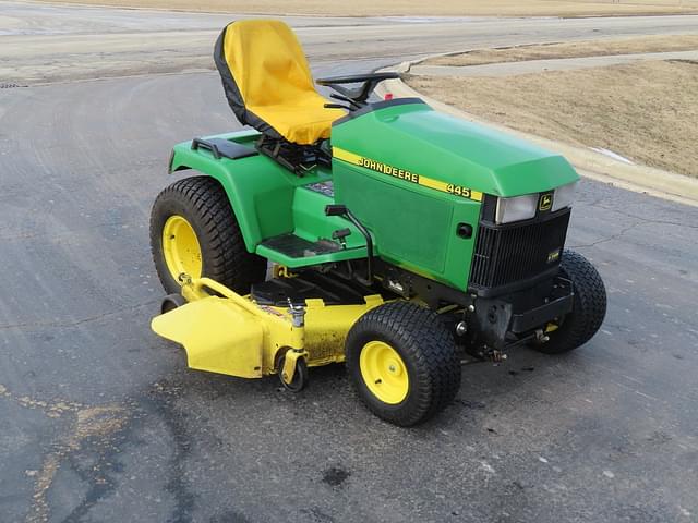 Image of John Deere 445 equipment image 3