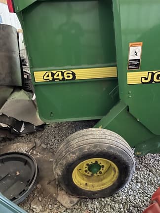 Image of John Deere 446 equipment image 4
