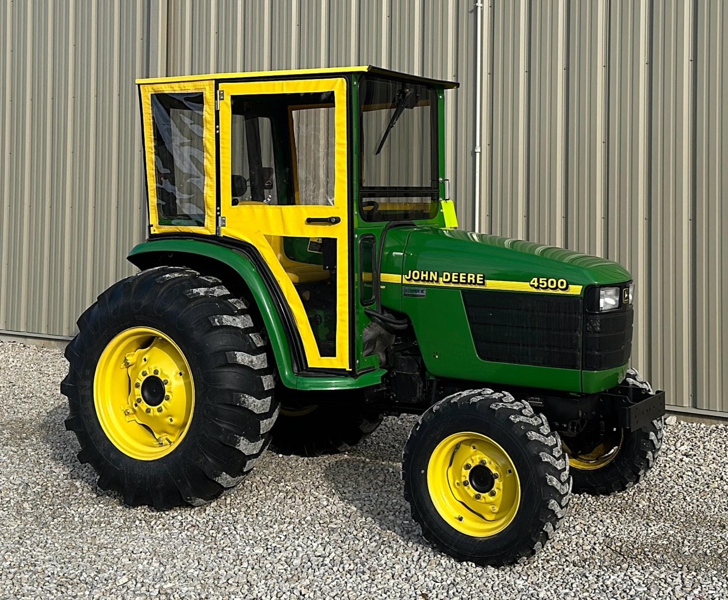 Main image John Deere 4500