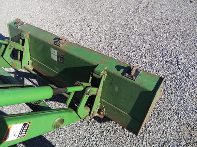 Image of John Deere 4600 equipment image 4