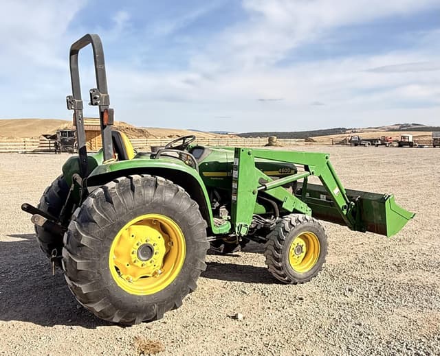 Image of John Deere 4600 equipment image 3