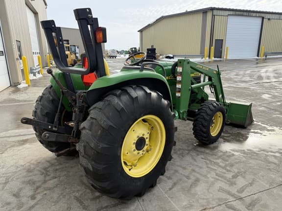 Image of John Deere 4600 equipment image 2