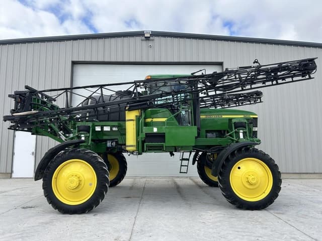 Image of John Deere 4700 equipment image 3