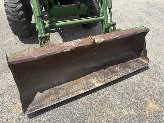 Image of John Deere 4700 equipment image 3