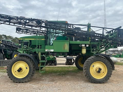 Image of John Deere 4700 equipment image 4