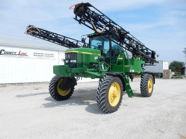 Image of John Deere 4700 equipment image 1