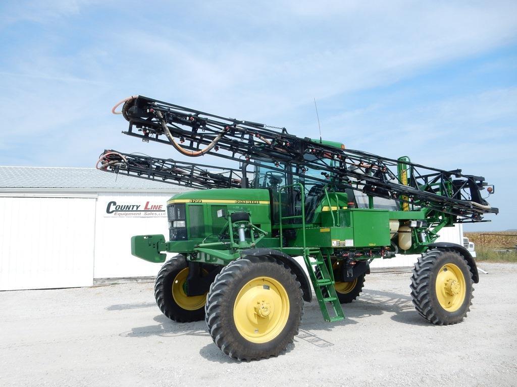 Image of John Deere 4700 Primary image