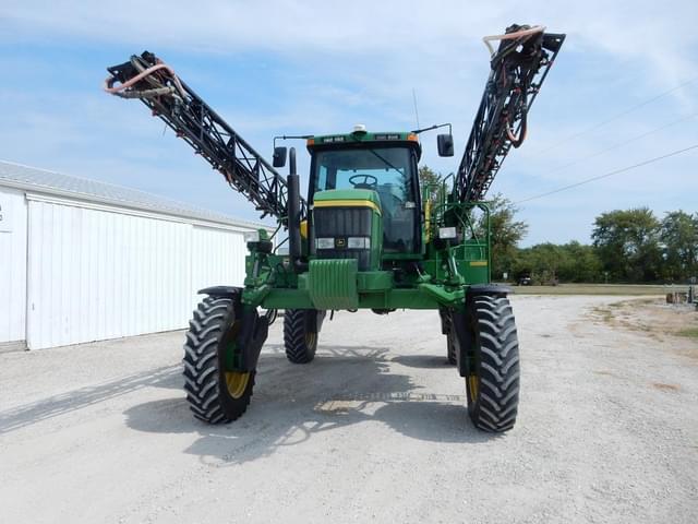 Image of John Deere 4700 equipment image 2