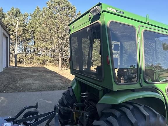 Image of John Deere 4700 equipment image 2