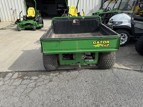 Image of John Deere Gator 4X2 equipment image 3