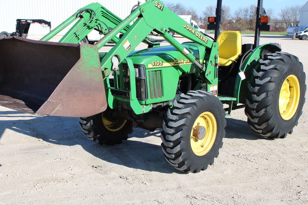 Main image John Deere 5105