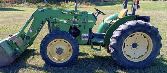 Image of John Deere 5105 equipment image 2
