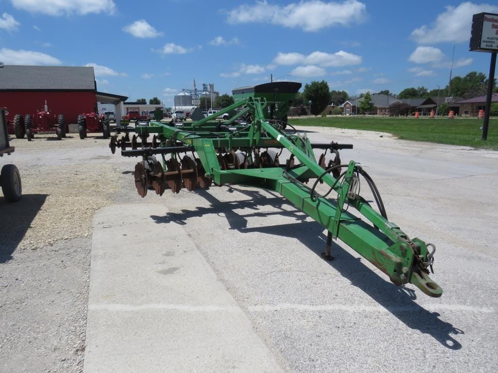 2000 John Deere 512 Equipment Image0