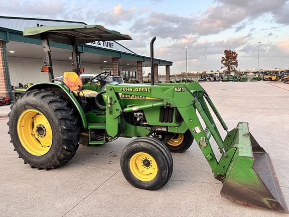 Image of John Deere 5310 equipment image 2