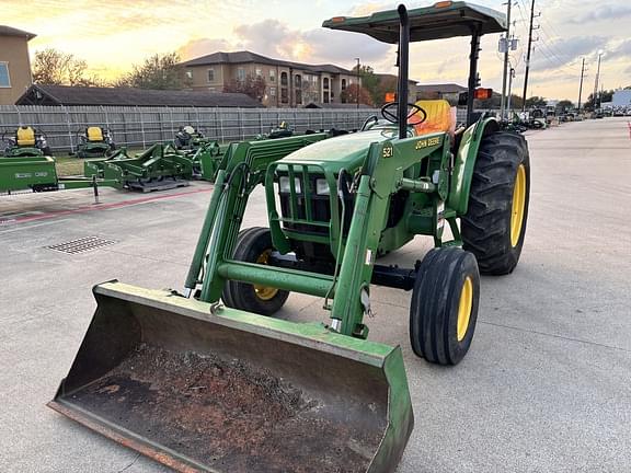 Image of John Deere 5310 equipment image 3