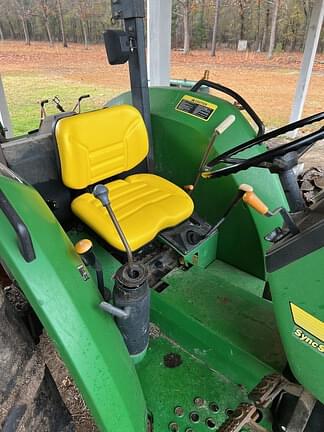 Image of John Deere 5310 equipment image 4