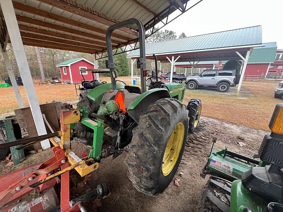 Image of John Deere 5310 equipment image 3