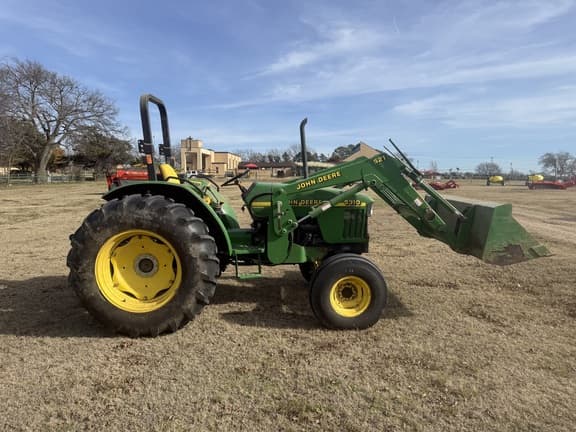 Image of John Deere 5310 equipment image 1