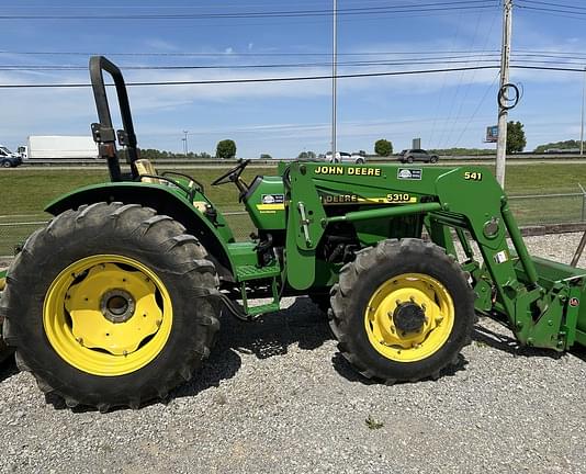 Image of John Deere 5310 equipment image 1