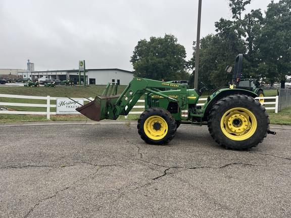 Image of John Deere 5310 equipment image 1