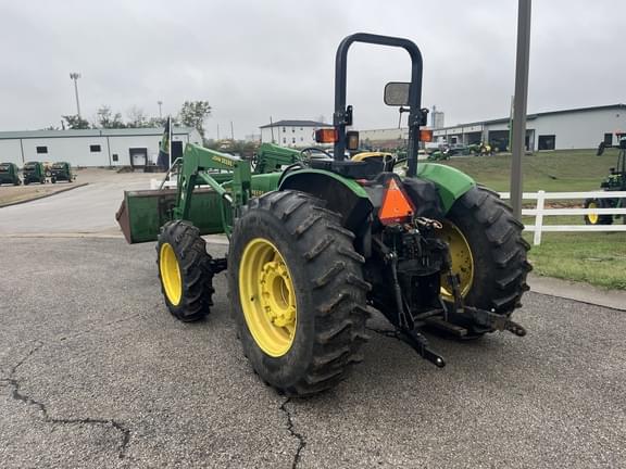 Image of John Deere 5310 equipment image 3