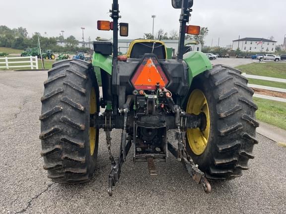 Image of John Deere 5310 equipment image 4