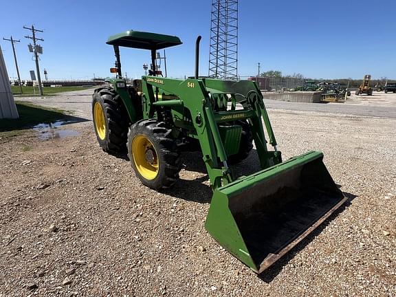 Image of John Deere 5510 equipment image 3