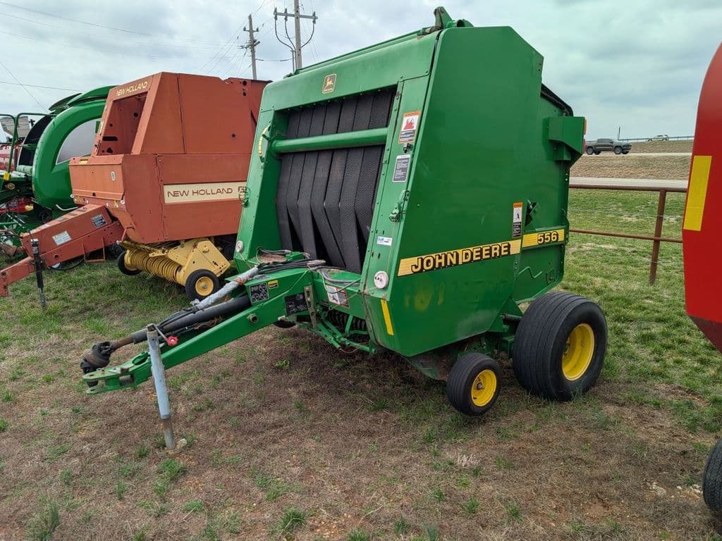 Image of John Deere 556 Image 1