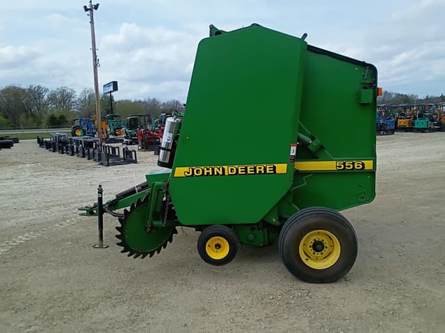 Image of John Deere 556 equipment image 1
