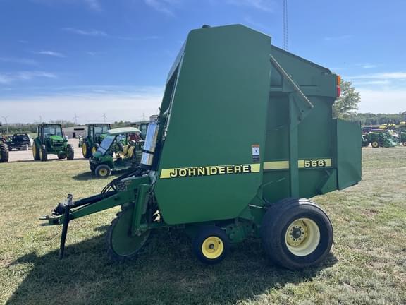 Image of John Deere 566 equipment image 4