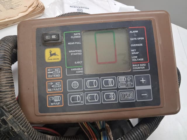 Image of John Deere 566 equipment image 2