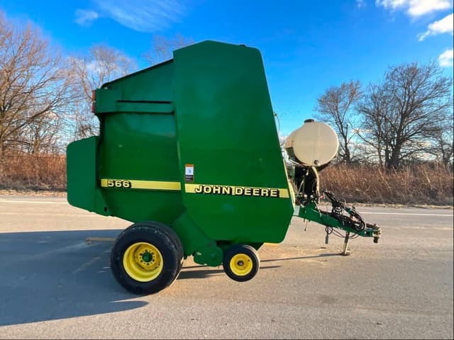 Image of John Deere 566 equipment image 3