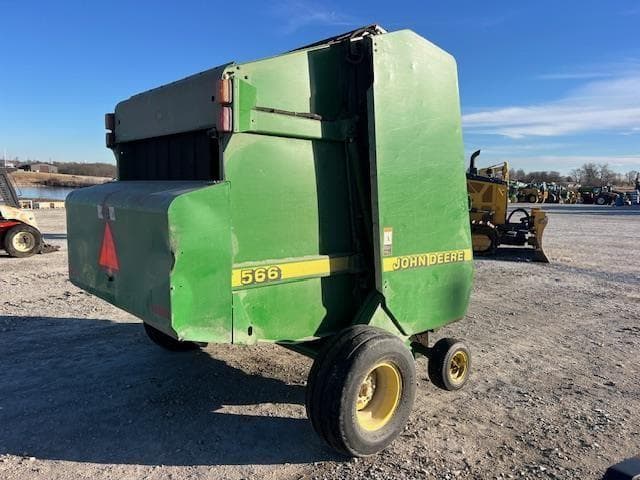 Image of John Deere 566 equipment image 2