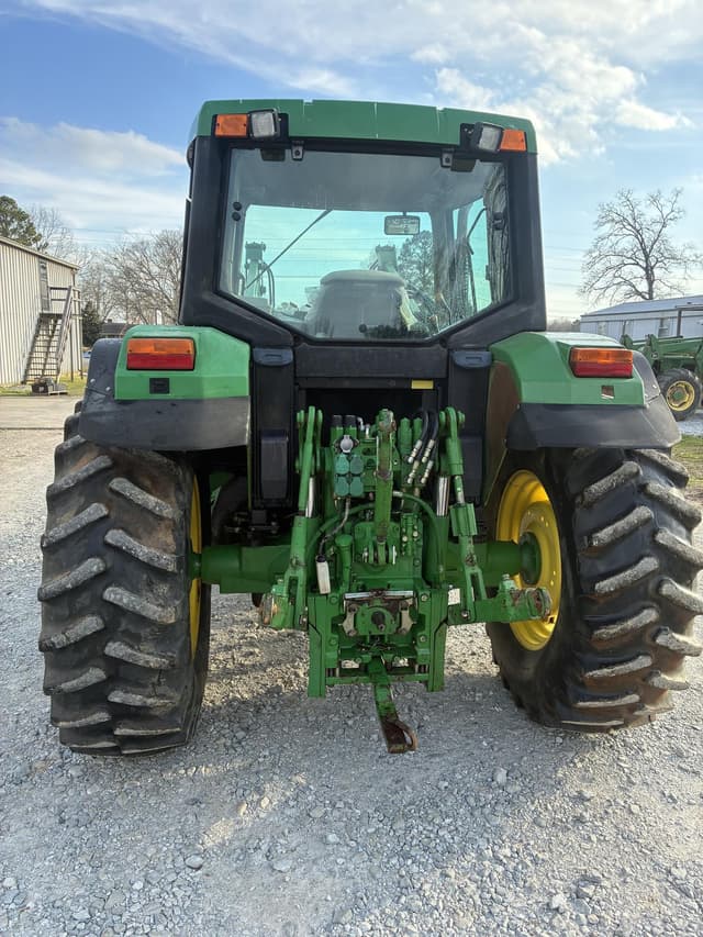 Image of John Deere 6110 equipment image 3