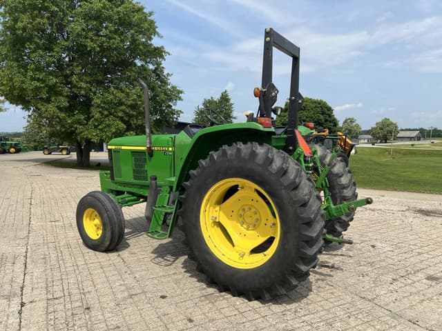 Image of John Deere 6405 equipment image 2