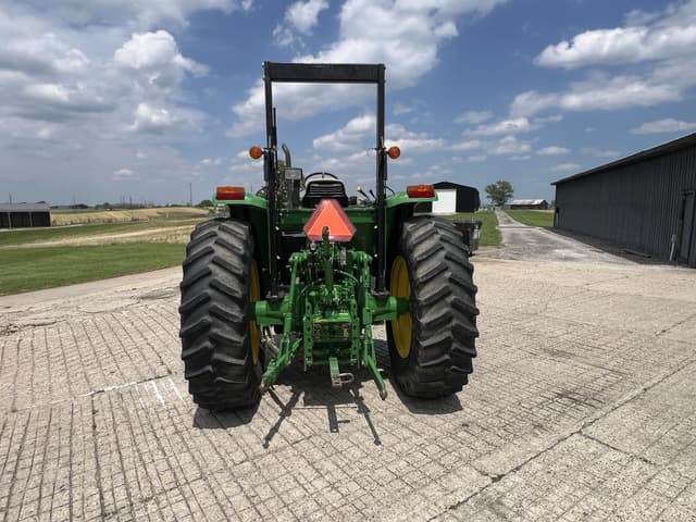 Image of John Deere 6405 equipment image 3