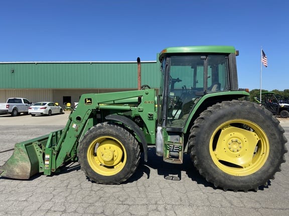 Main image John Deere 6410