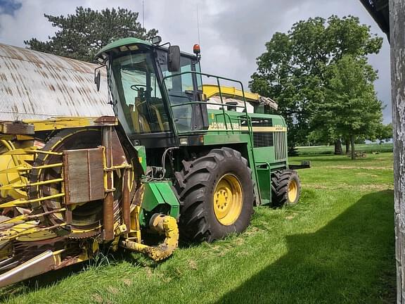 Image of John Deere 6650 equipment image 2