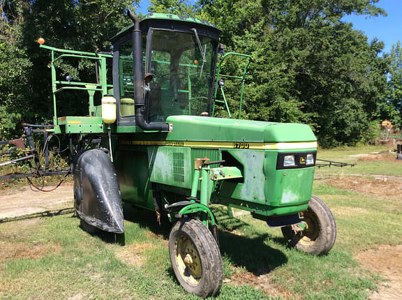 Image of John Deere 6700 Primary image