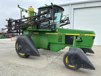 Main image John Deere 6700