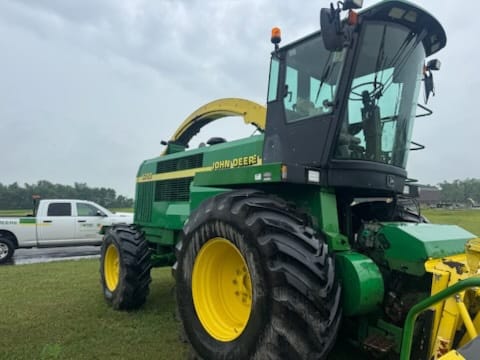 Main image John Deere 6750