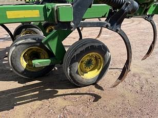 Main image John Deere 680 4