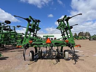 Main image John Deere 680 5