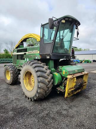 Image of John Deere 6850 Primary image