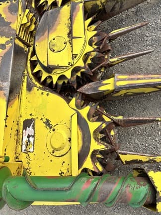 Image of John Deere 688 equipment image 2